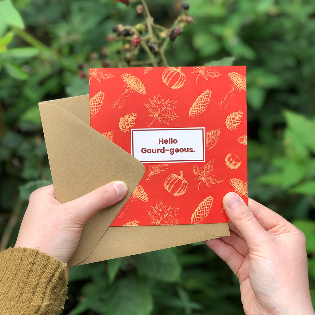 Say hello to our 'gourd-geous' greetings card, perfect for sending to your nearest and dearest this Autumn! Complete with kraft paper envelope and blank inside for your message - each of our cards arrives packed in a sealed compostable bag.