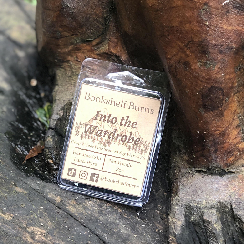 These winter pine and cedarwood scented soy wax melts 2oz (approx. 56g) are handmade in Lancashire and are great for reminiscing about your time in Narnia!